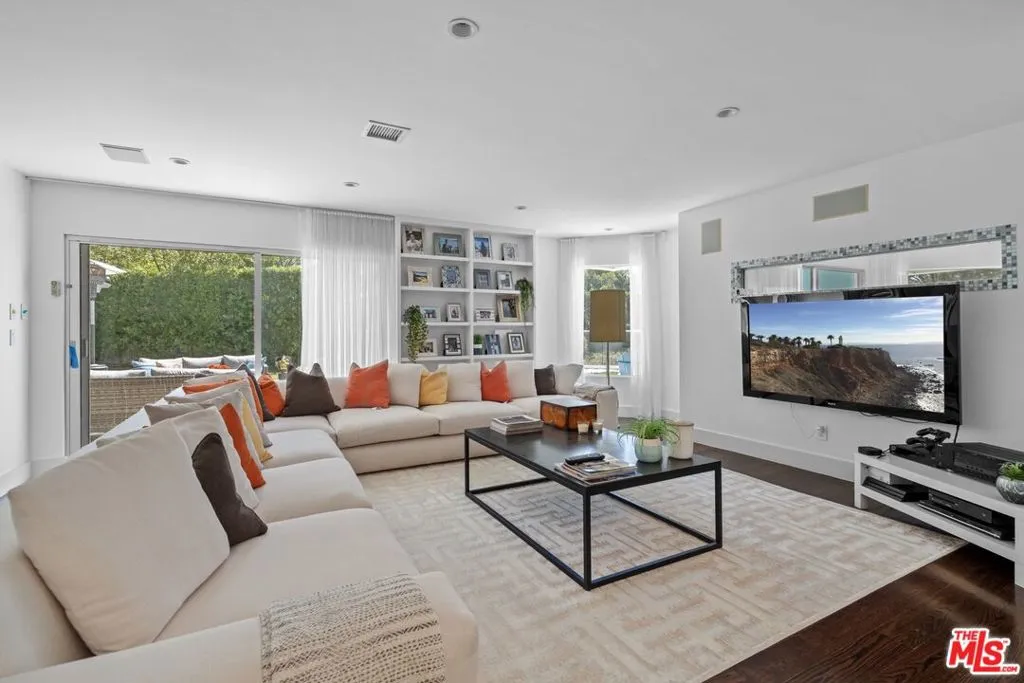 9626 Highridge Drive, Beverly Hills, California 90210 home-pic-8